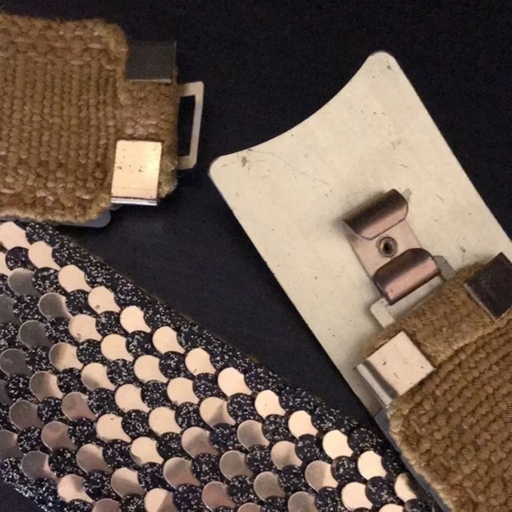 Vintage 80's Stretch Metal Gold Waist Belt